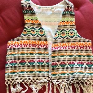 Chelsea and Violet Embroidered Vest-M